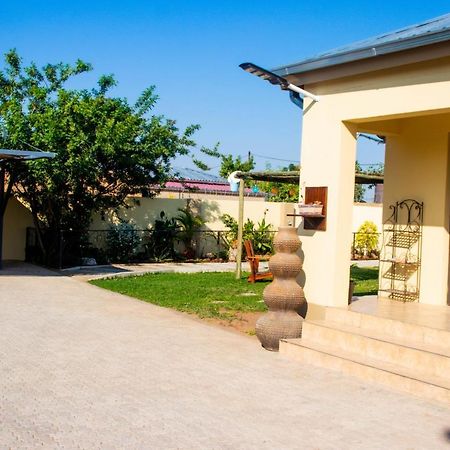 Home@Amalia'S Rundu Bagian luar foto