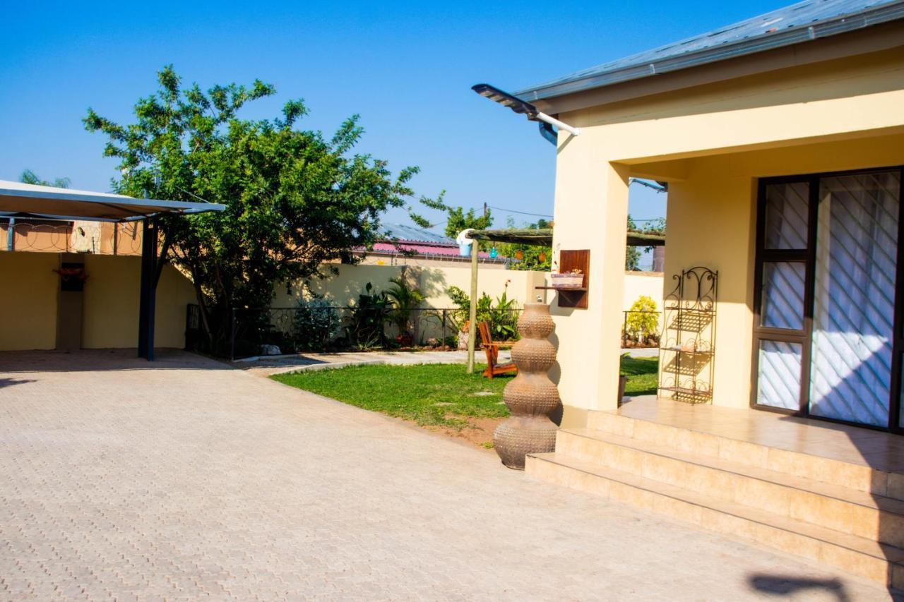 Home@Amalia'S Rundu Bagian luar foto