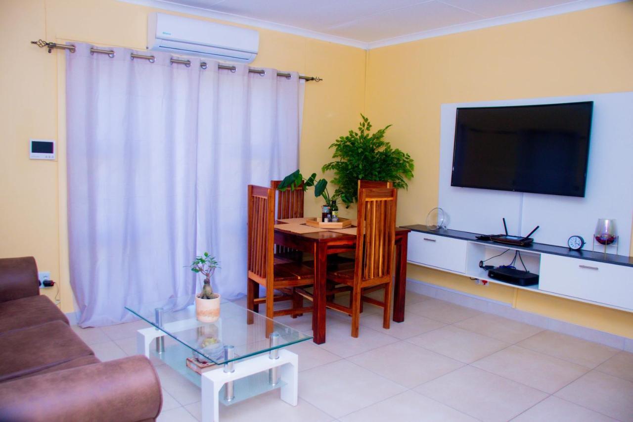 Home@Amalia'S Rundu Bagian luar foto