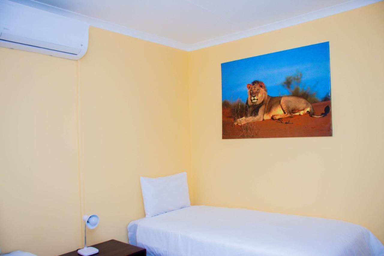 Home@Amalia'S Rundu Bagian luar foto
