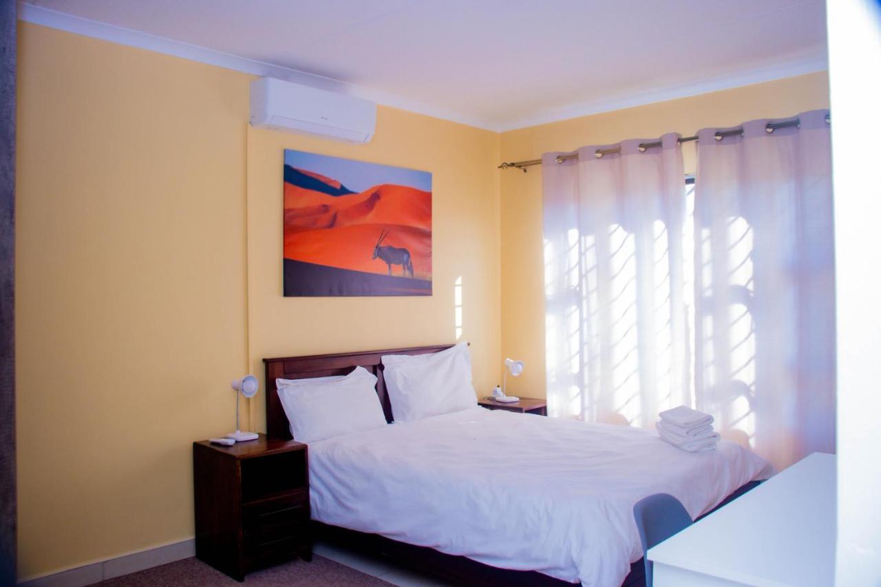 Home@Amalia'S Rundu Bagian luar foto