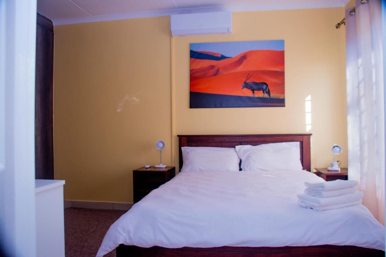 Home@Amalia'S Rundu Bagian luar foto